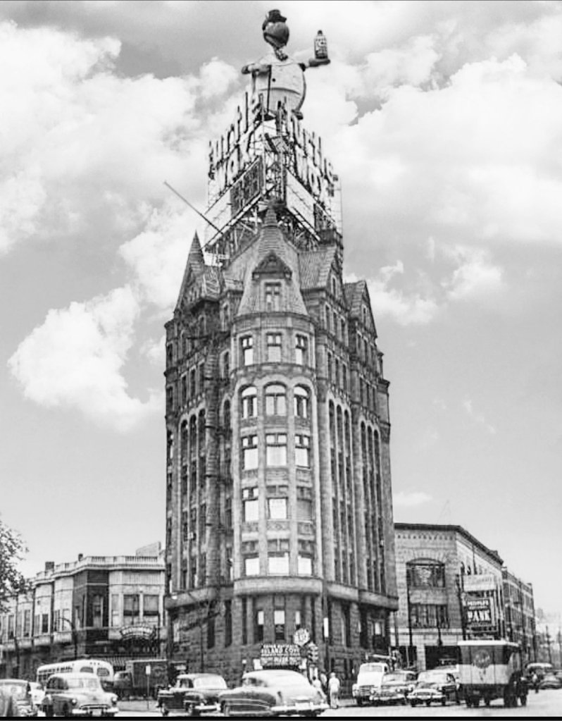 The building, as it appeared in the late 1950s. (Photographer unknown.)